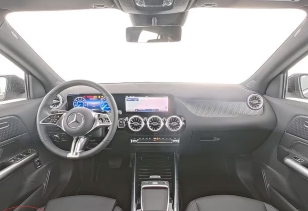 MERCEDES-BENZ EQA 2025