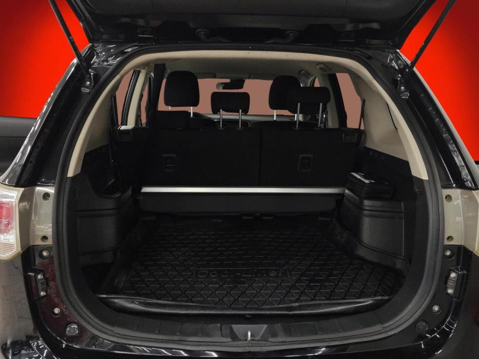 MITSUBISHI Outlander 2014