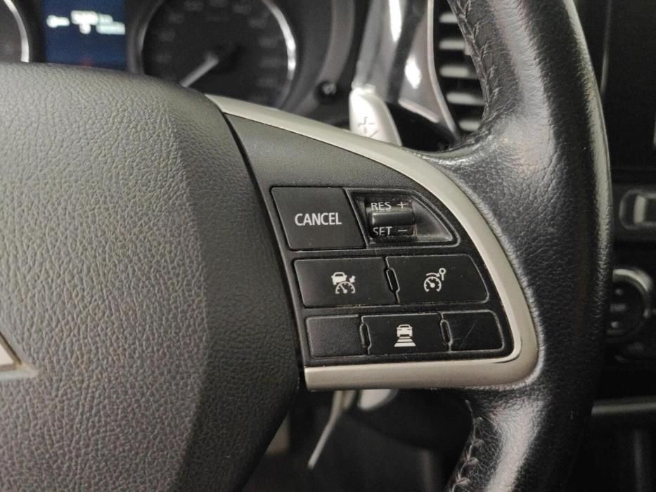 MITSUBISHI Outlander 2014