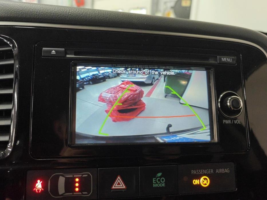 MITSUBISHI Outlander 2014