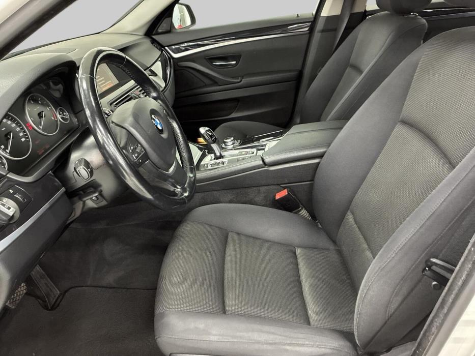BMW 520 2015