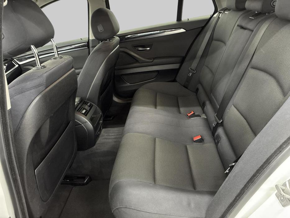 BMW 520 2015