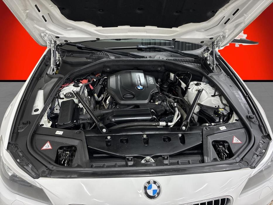 BMW 520 2015