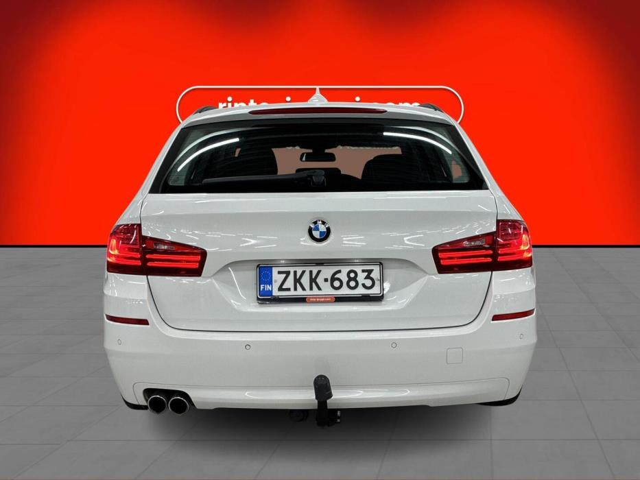 BMW 520 2015