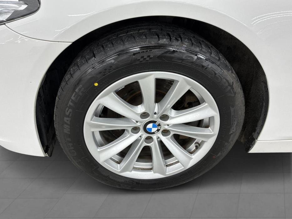 BMW 520 2015