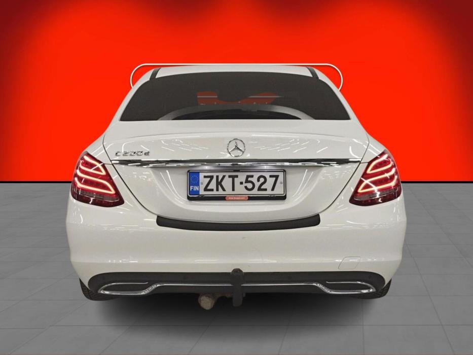 MERCEDES-BENZ C 2016