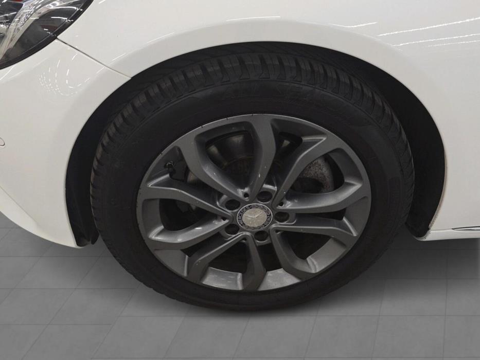 MERCEDES-BENZ C 2016