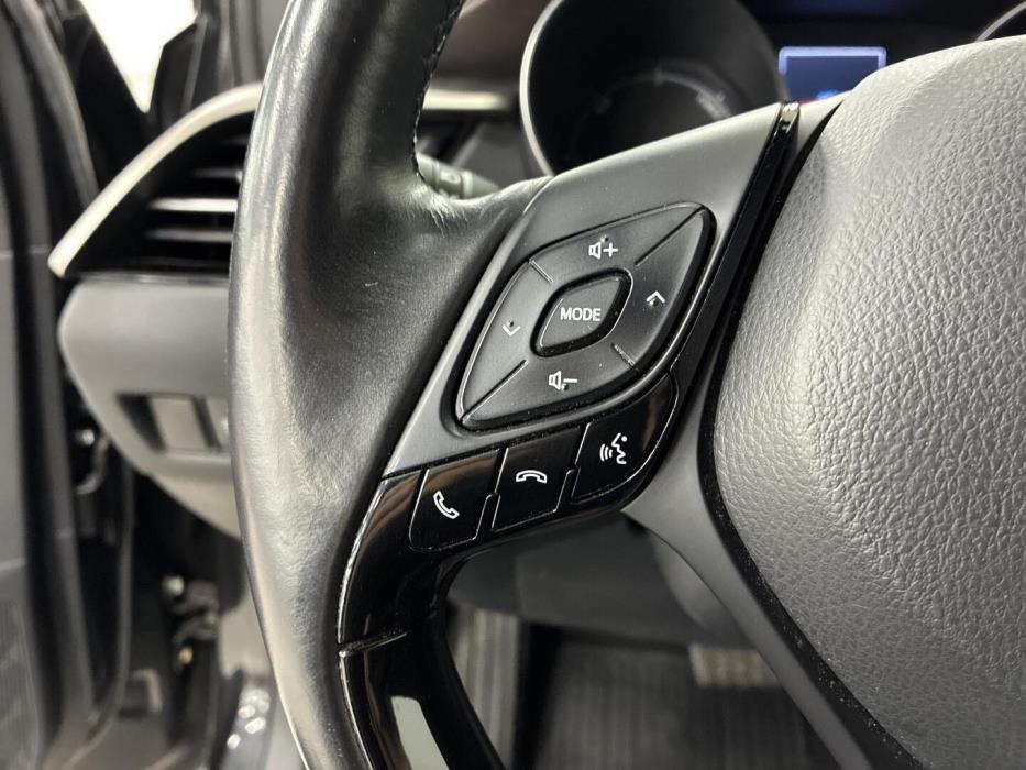 TOYOTA C-HR 2018