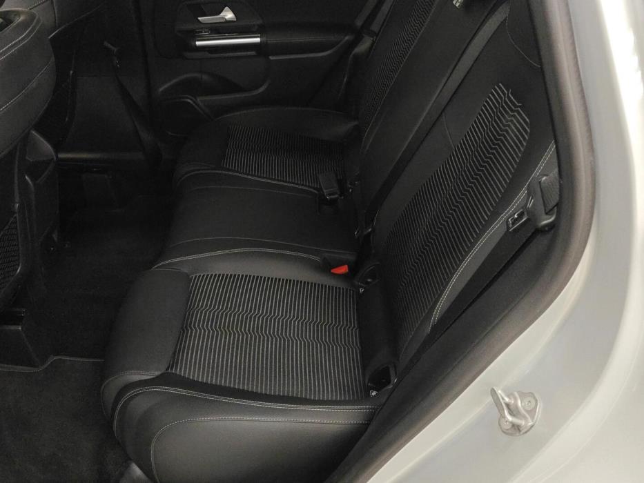 MERCEDES-BENZ B 2020