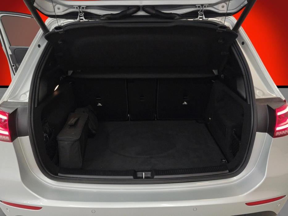 MERCEDES-BENZ B 2020