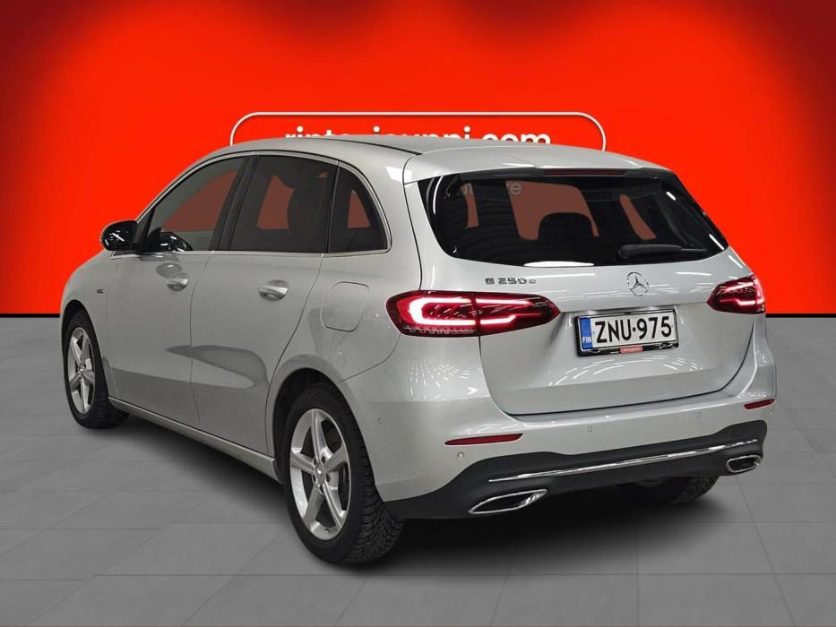 MERCEDES-BENZ B 2020