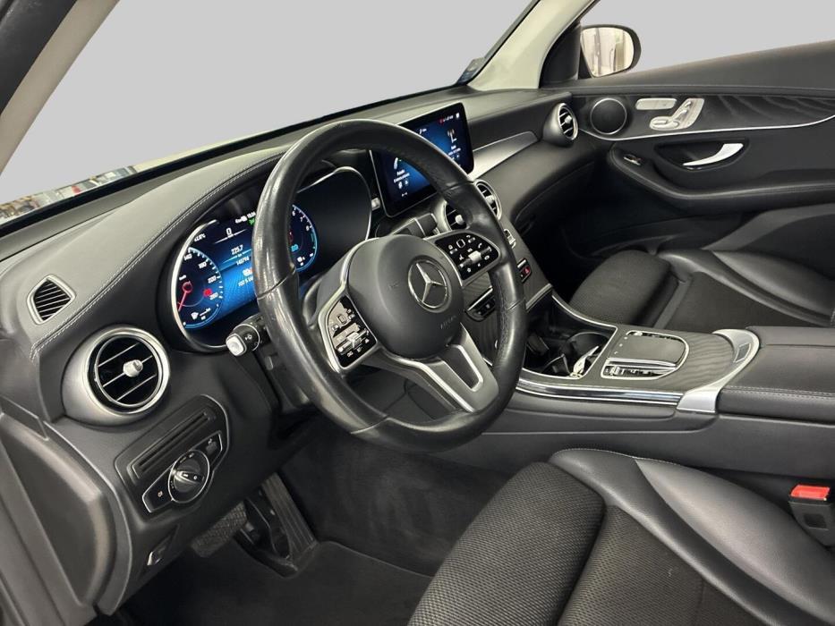 MERCEDES-BENZ GLC 2022