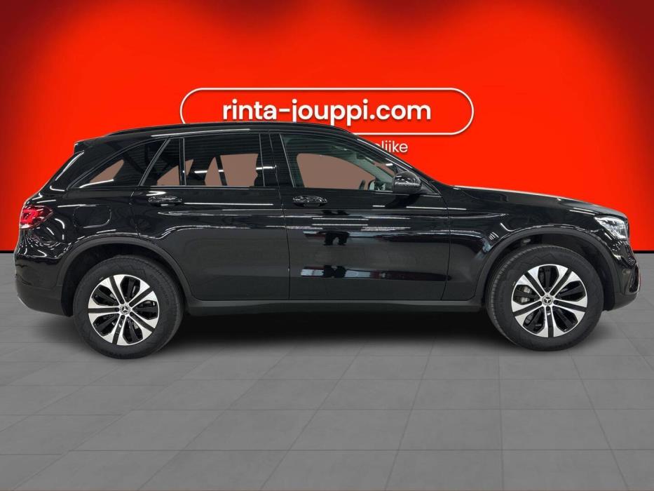 MERCEDES-BENZ GLC 2022