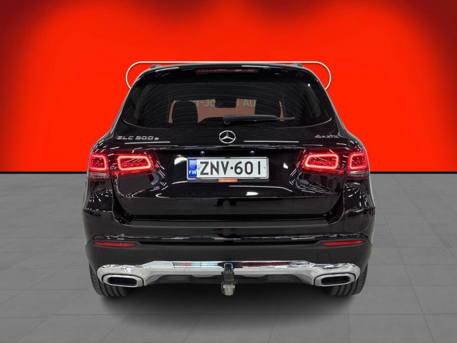 MERCEDES-BENZ GLC 2022