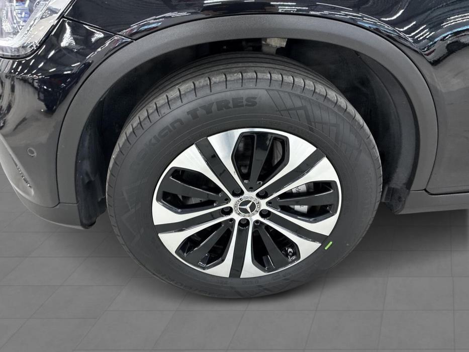 MERCEDES-BENZ GLC 2022