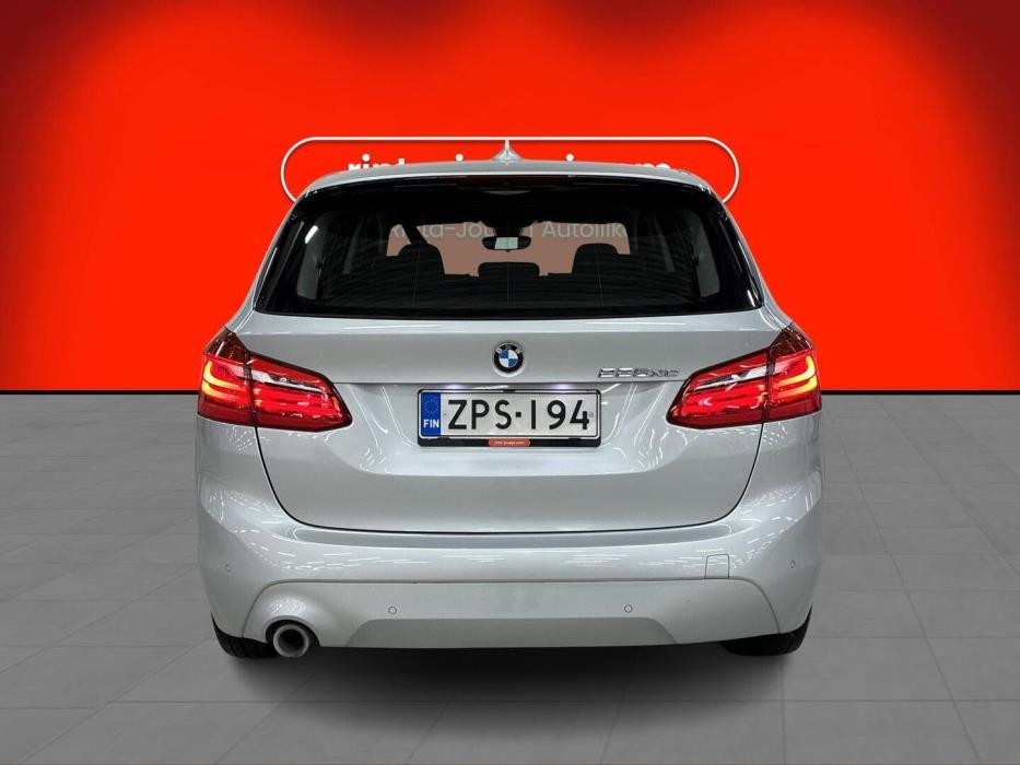 BMW 225 2020