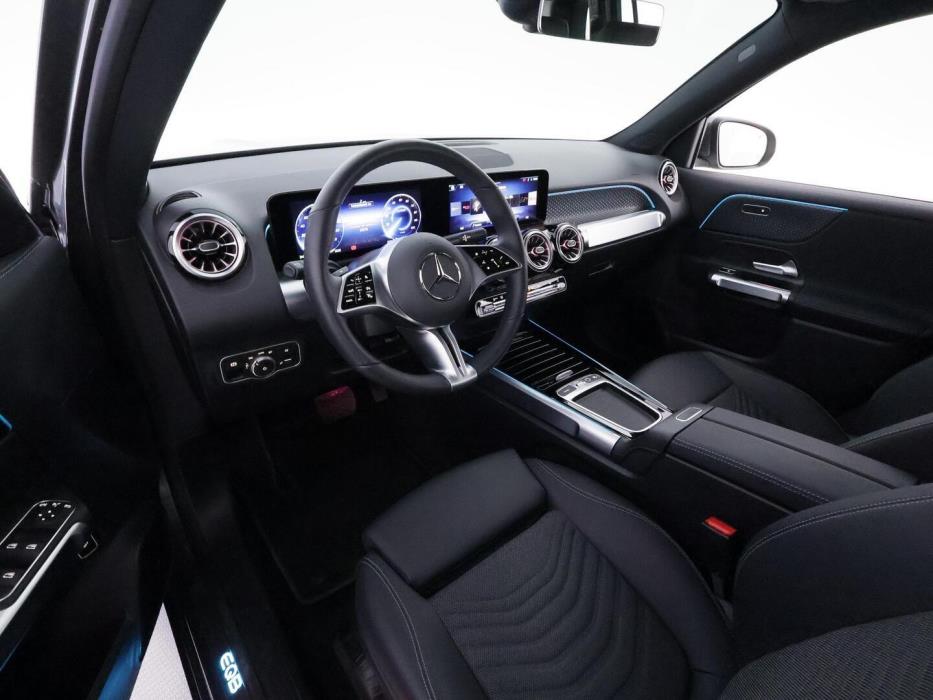 MERCEDES-BENZ EQB 2025
