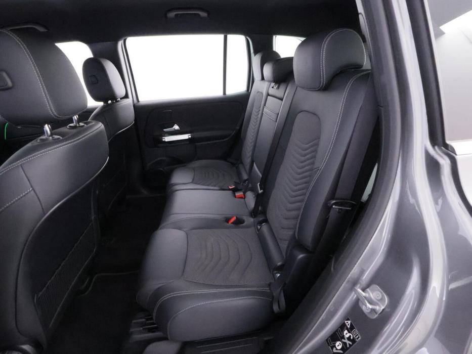MERCEDES-BENZ EQB 2025
