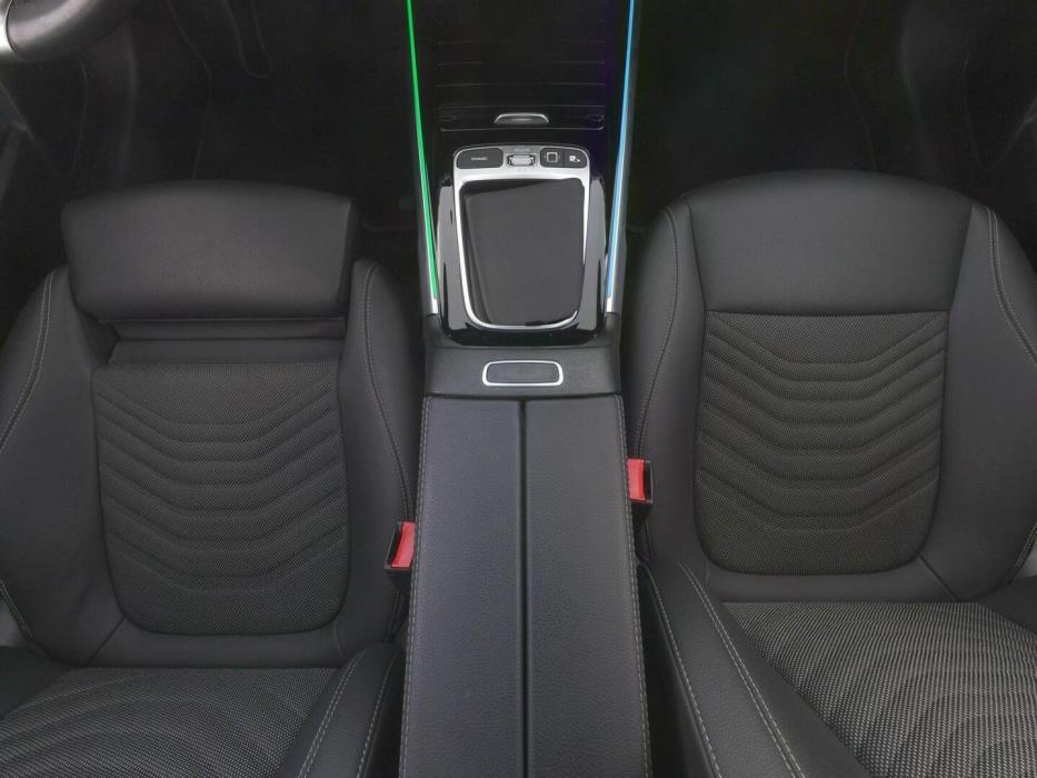MERCEDES-BENZ EQB 2025