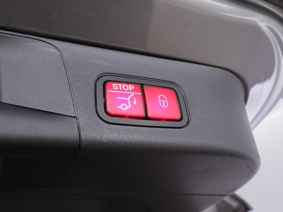 MERCEDES-BENZ EQB 2025
