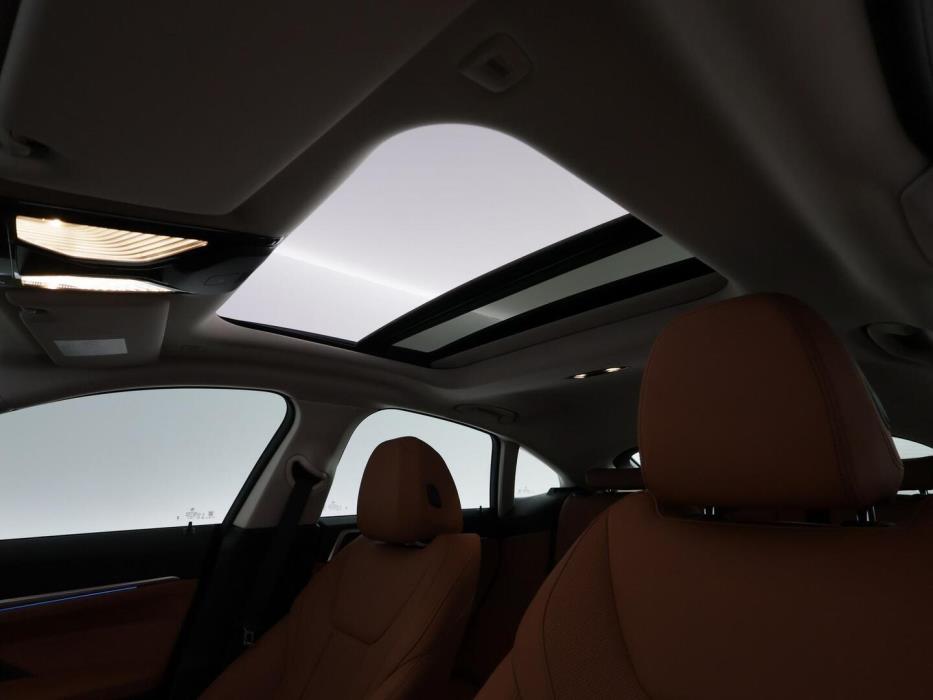 BMW i4 2025