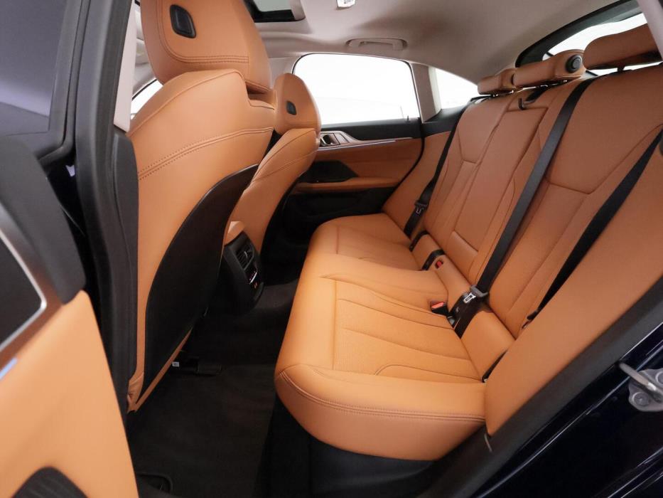 BMW i4 2025