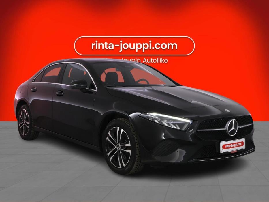 MERCEDES-BENZ A 2024