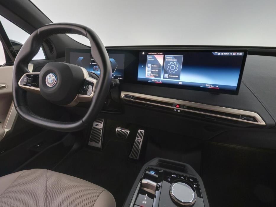 BMW IX 2022