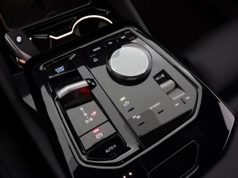BMW I5 2025