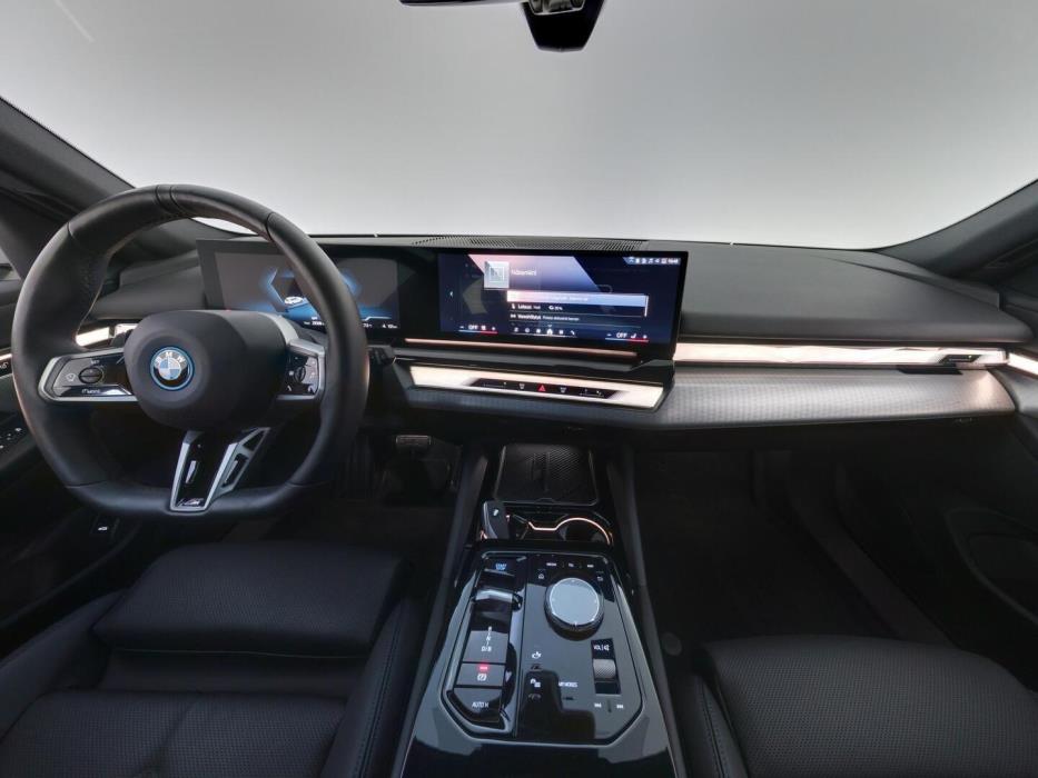 BMW I5 2025