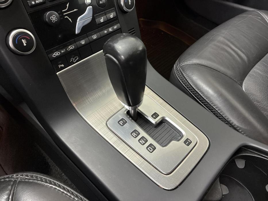VOLVO XC70 2008
