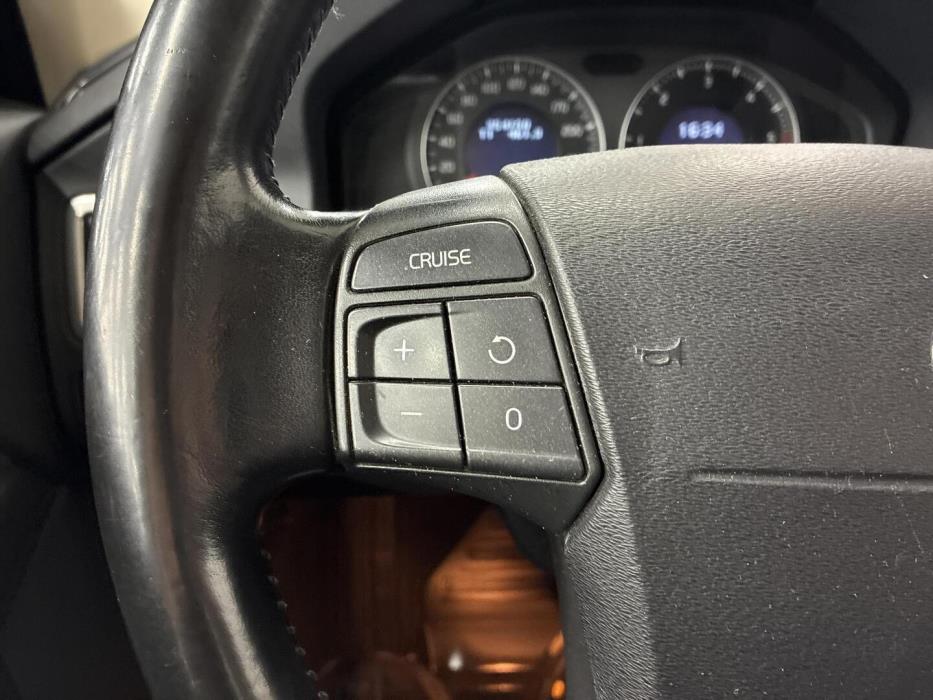 VOLVO XC70 2008