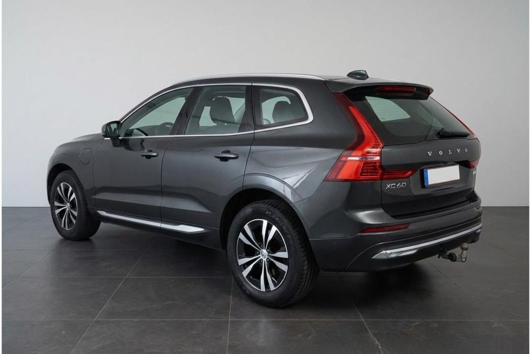 VOLVO XC60 2022
