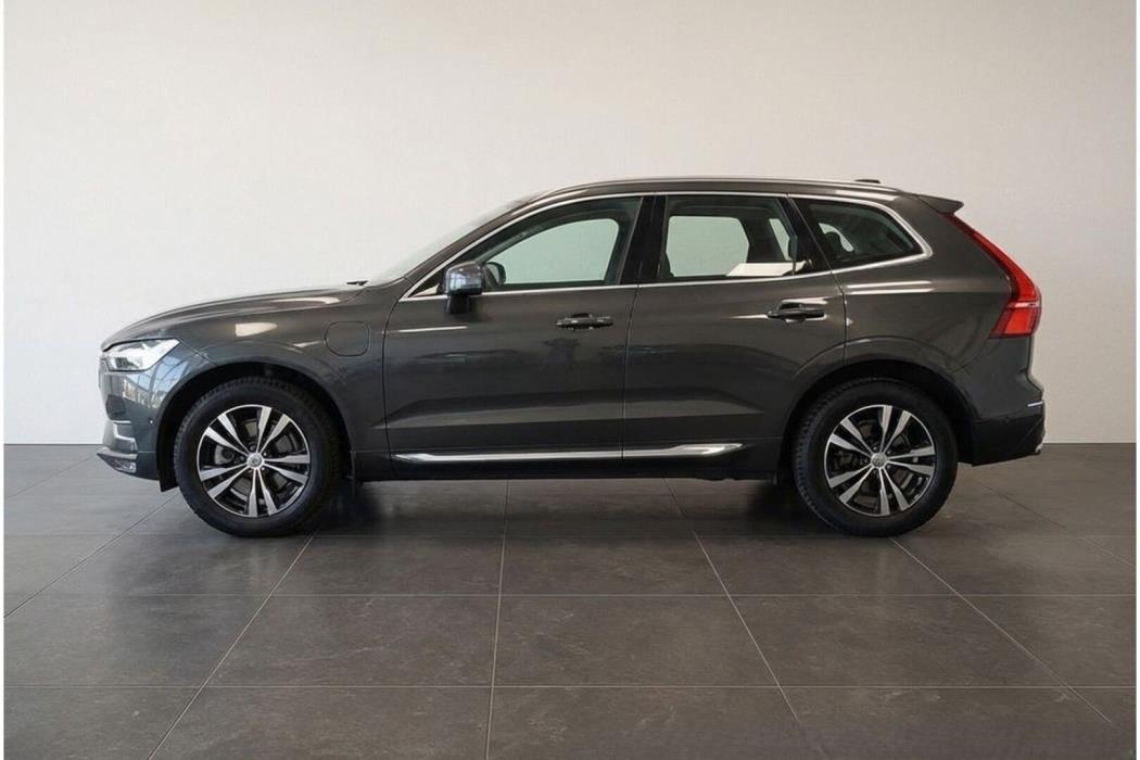 VOLVO XC60 2022