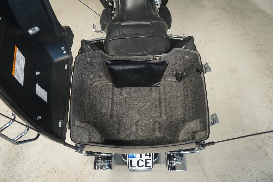 HARLEY-DAVIDSON Touring 2011