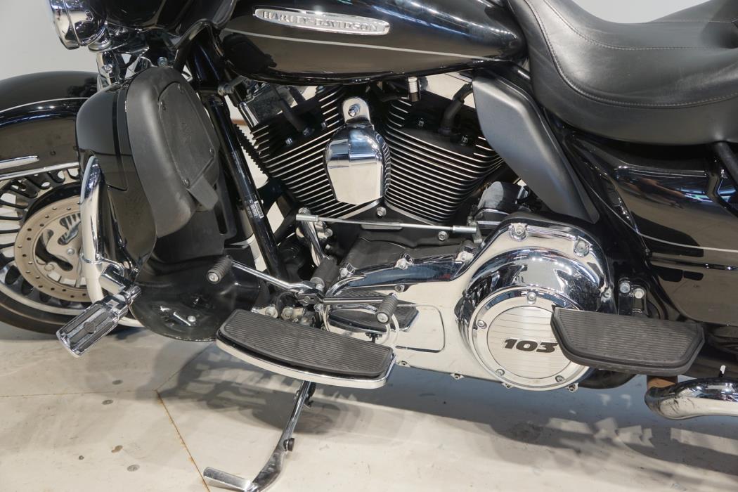 HARLEY-DAVIDSON Touring 2011