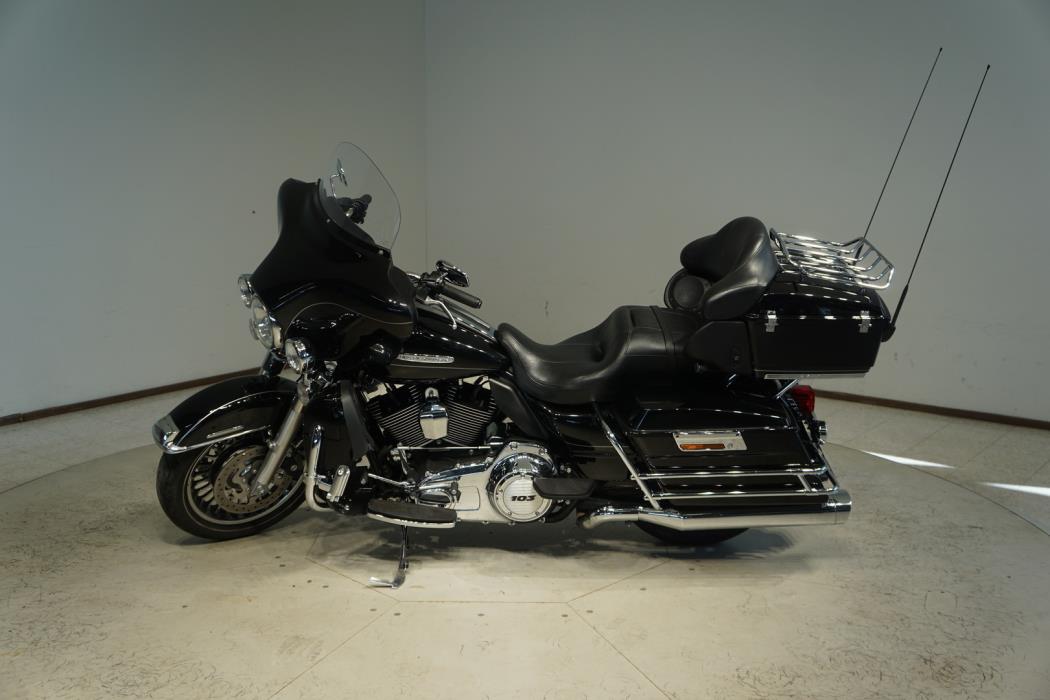 HARLEY-DAVIDSON Touring 2011