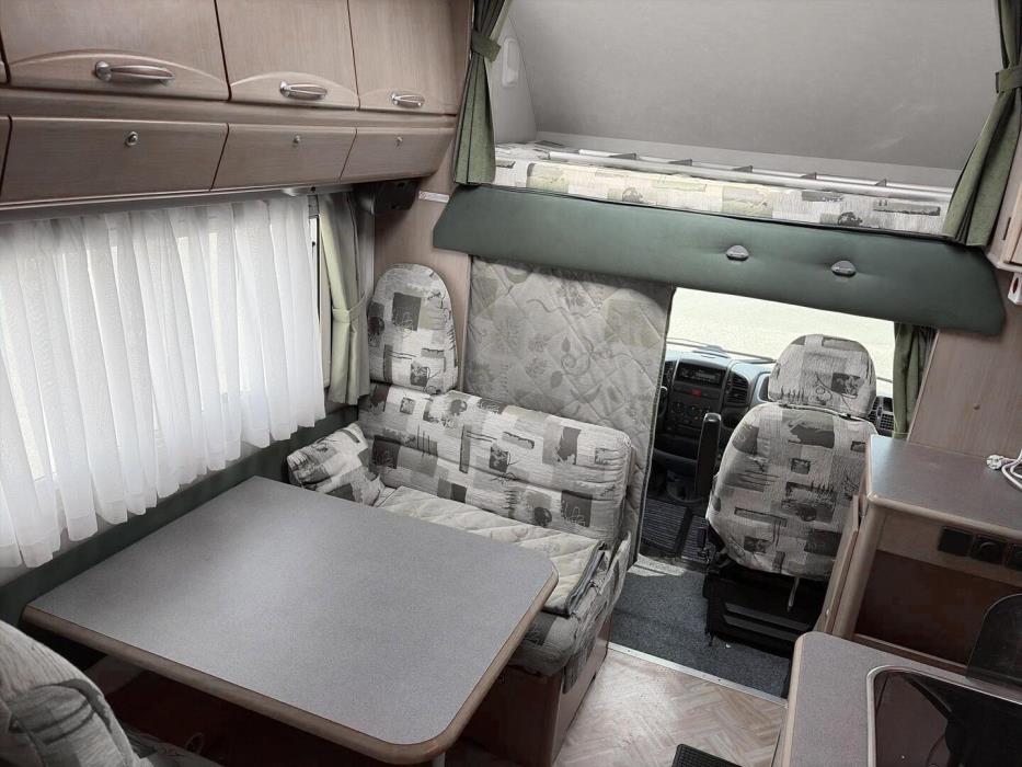 ADRIA CORAL 660 DP 2003