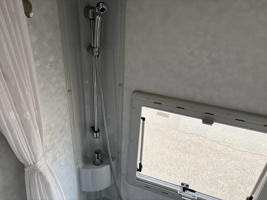 ADRIA CORAL 660 DP 2003
