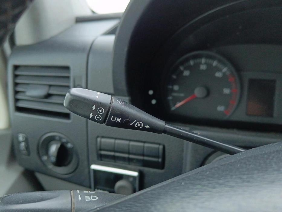 VOLKSWAGEN Crafter 2008