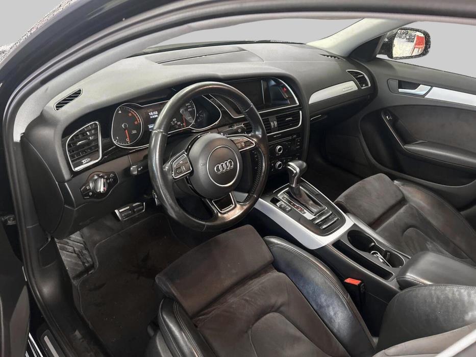 AUDI A4 2015