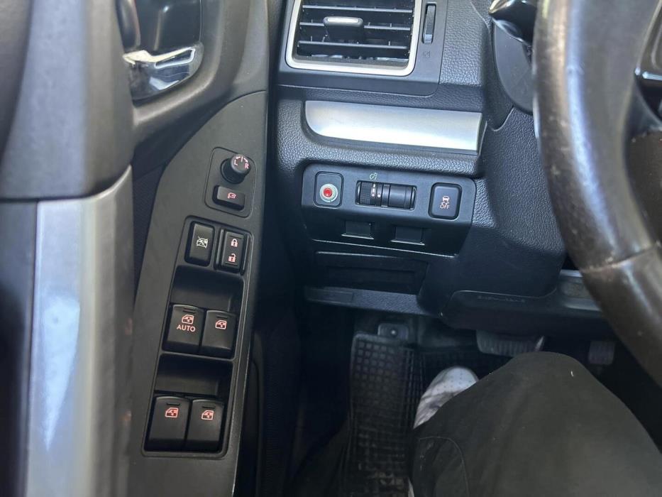 SUBARU Forester 2015