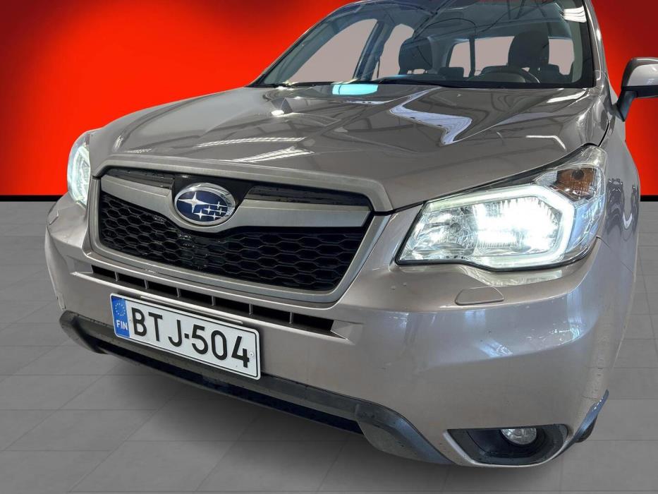 SUBARU Forester 2015