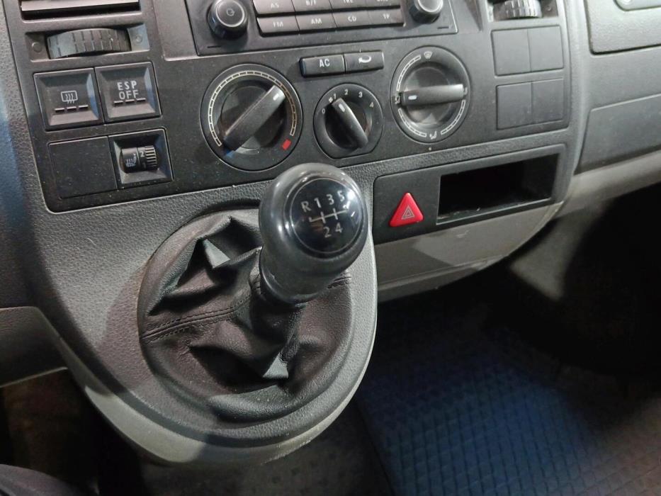 VOLKSWAGEN Transporter 2008