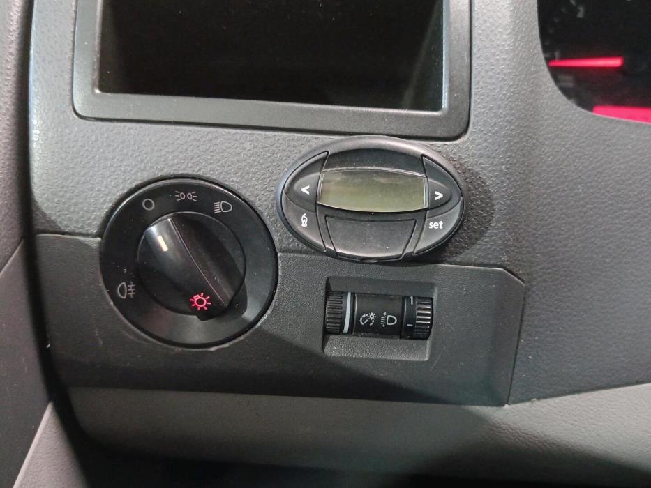 VOLKSWAGEN Transporter 2008