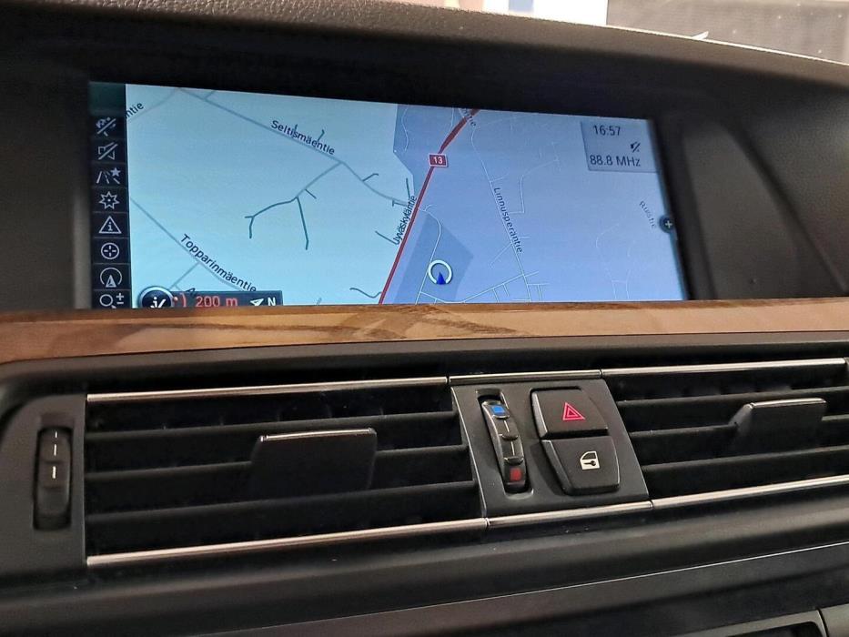 BMW 523 2010