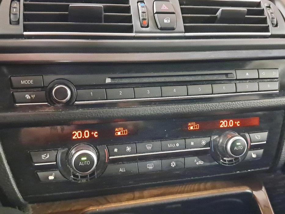 BMW 523 2010