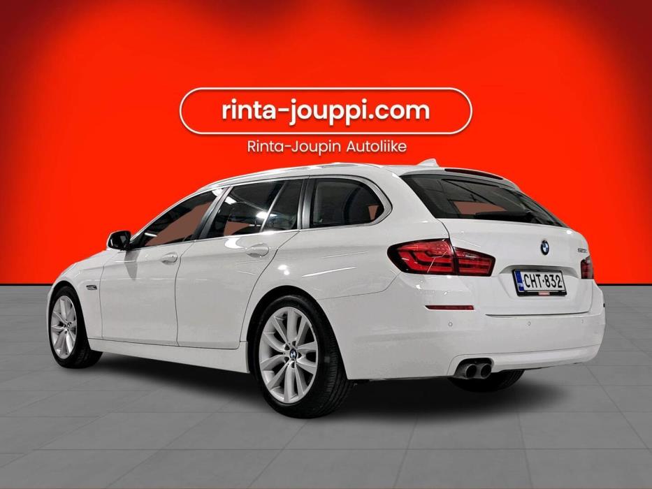 BMW 523 2010