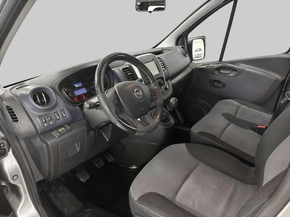 OPEL Vivaro 2015