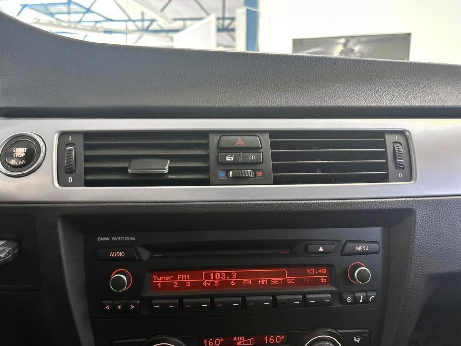 BMW 320 2009